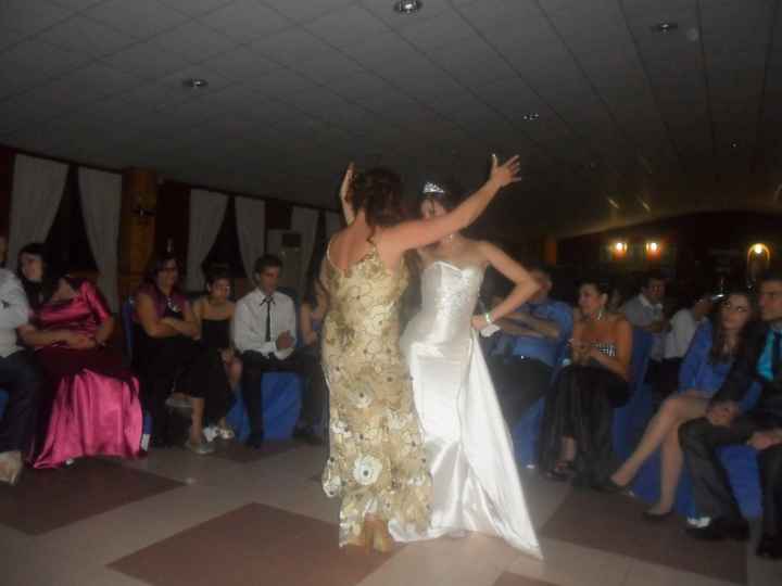 bailando con mi tia