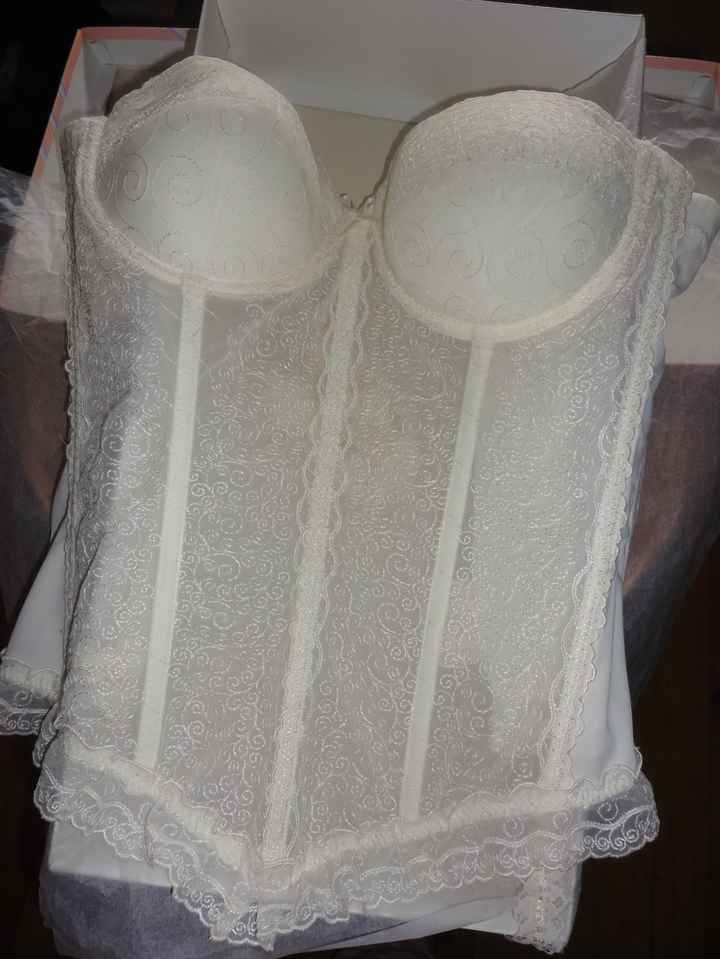 CORSETS