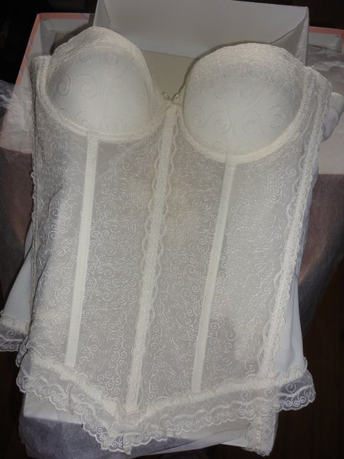 CORSETS