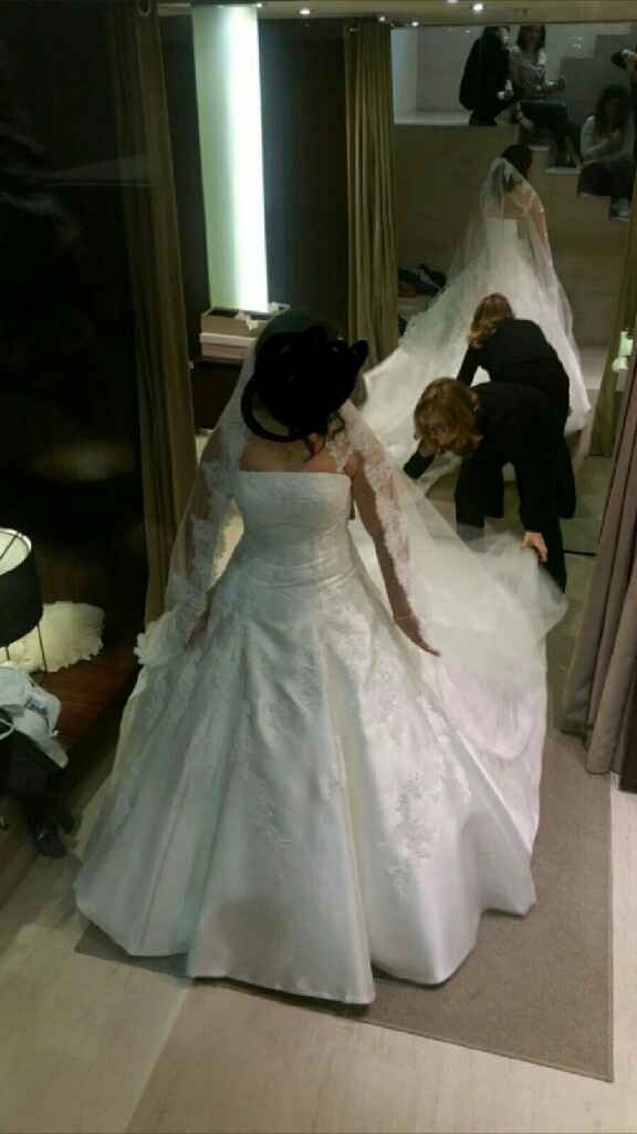 Aquí una que se va a probarse vestidos!!!! - 1