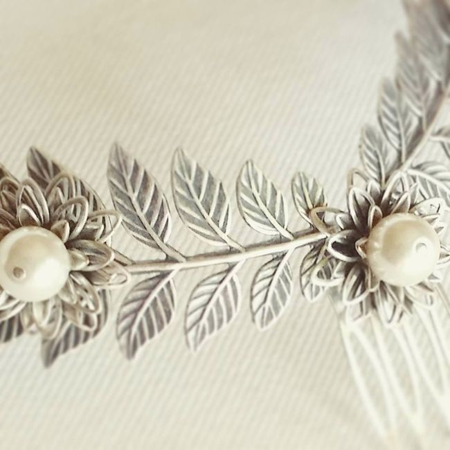 Mi tocado, detalle
