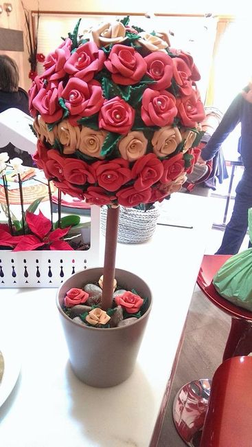 Arbol de rosas de goma eva