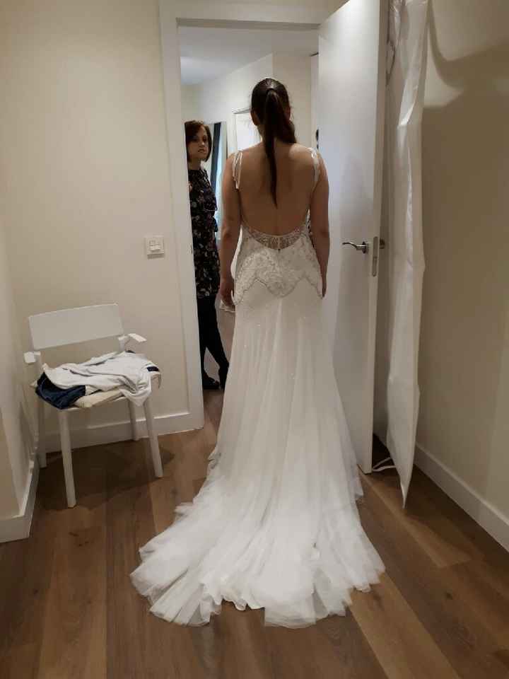 Aqui os dejo la espalda de mi vestido. - 1