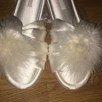 Bata y zapatillas de novia - 1