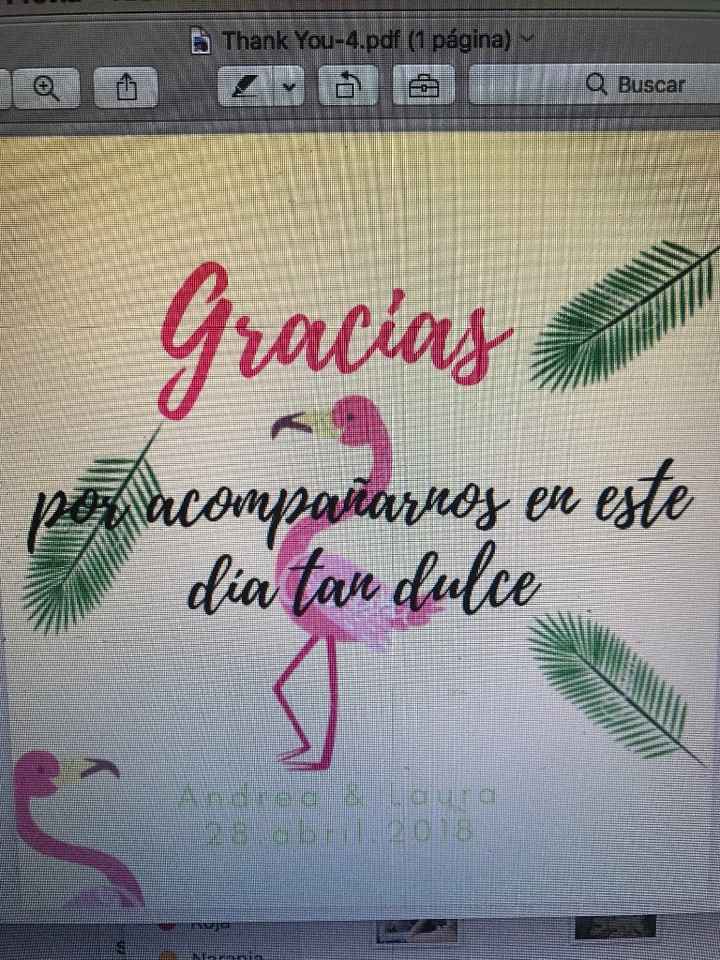 encima de las palmas si te fijas, en blanco, pone "canva". Me gustan mucho los flamencos, se nota? j