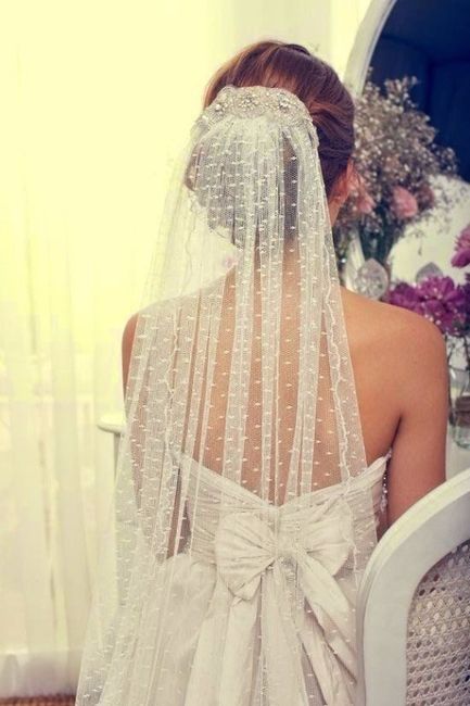 Velo. Con mi vestido no iría bien, pero me parece bonito