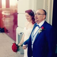 Saliendo de la ceremonia, ya nos hemos casado!!