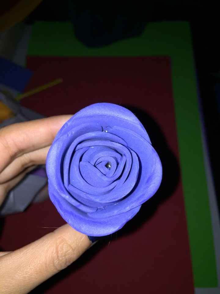 Intento de rosas de goma eva - 1