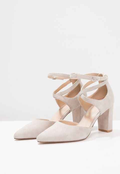 Zapatos tacon medio cuadrado