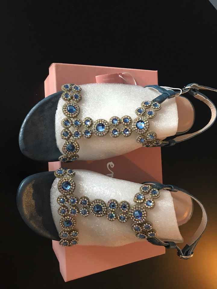 Veamos...zapatos para después de los tacones - 1