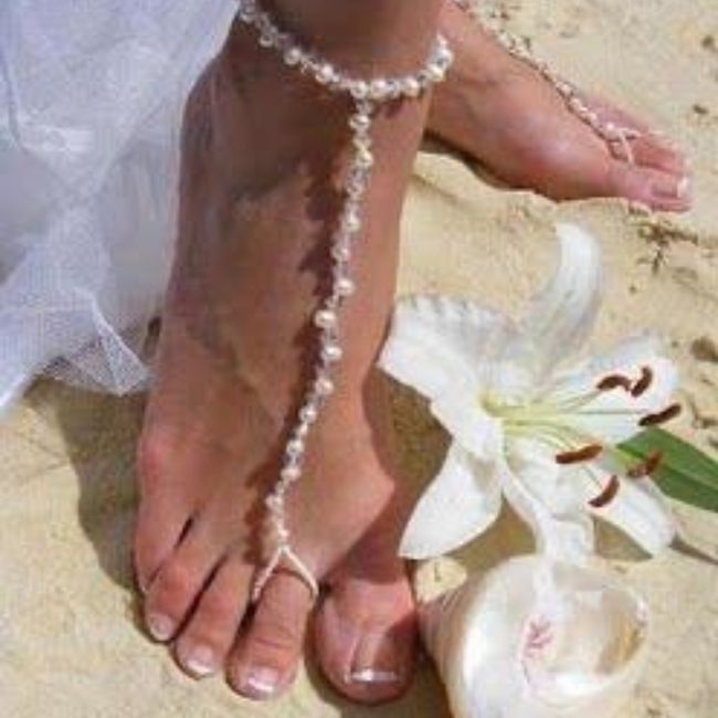 Y si nos casamos en la playa... q calzado llevar? 7
