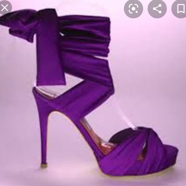 En este día inspiración de zapatos morados!! 💜 4