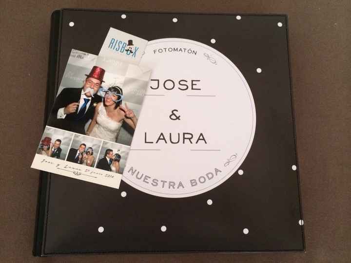 Fotomaton un original libro de firmas además de diversión para los invitados - 1