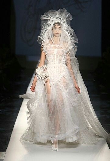 Vestidos de novia arriesgado. - 6