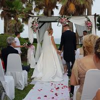 Increiblemente encantada con mi boda - 1