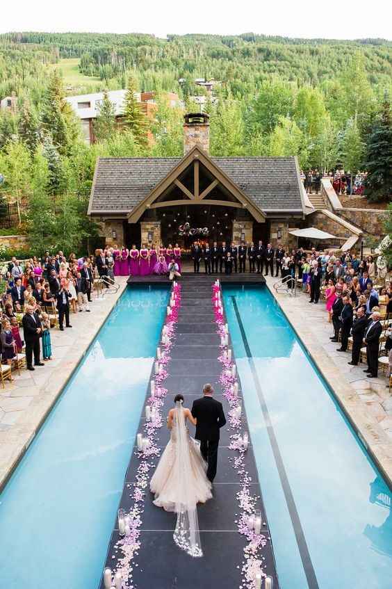 Boda en una piscina