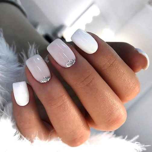 Manicura novia minimalista