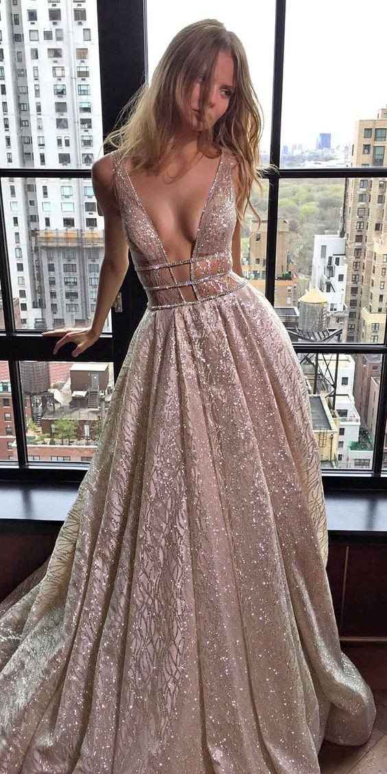 2. Vestido brillante