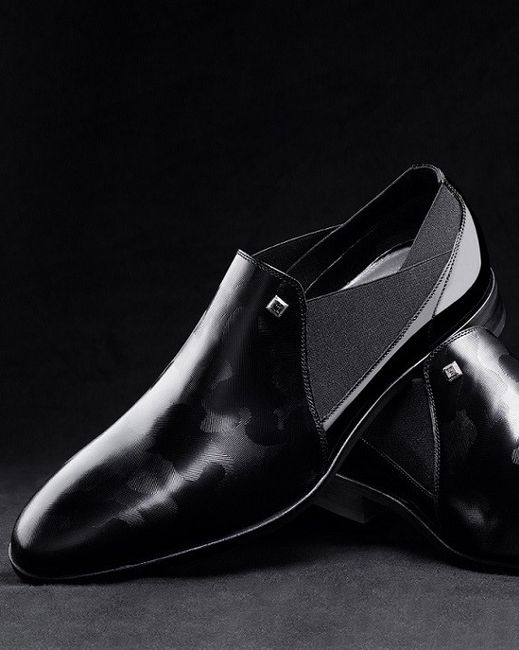 B. Zapatos