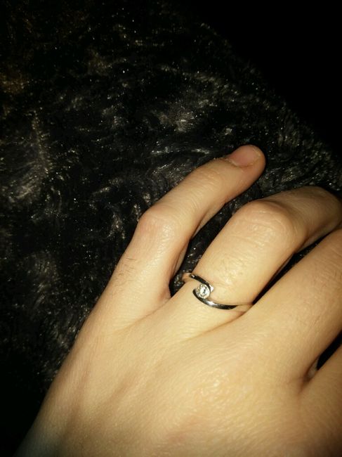 Este es mi anillo de pedida, me gustaría ver el vuestro - 1
