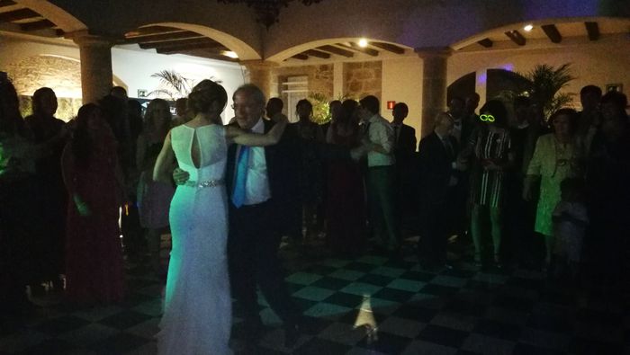 Este es el debate que no os podéis perder - Baile mix setentero con mi padre!!!!!!! El amo de la bod
