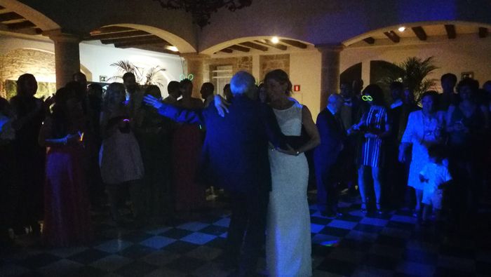 Este es el debate que no os podéis perder - Baile mix setentero con mi padre!!!!!!! El amo de la bod