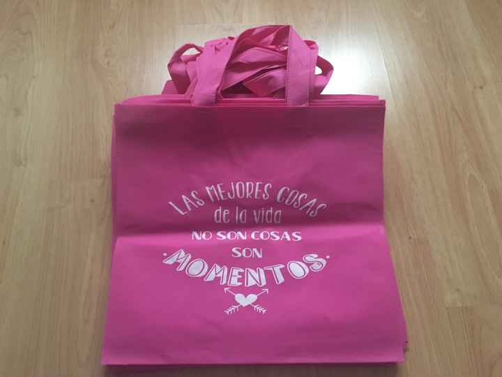 Bolsas y zapatillas de hotel personalizadas - 1