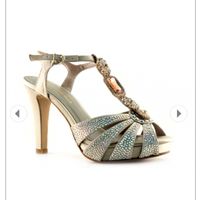 Busco estos zapatos o algo parecido - 1