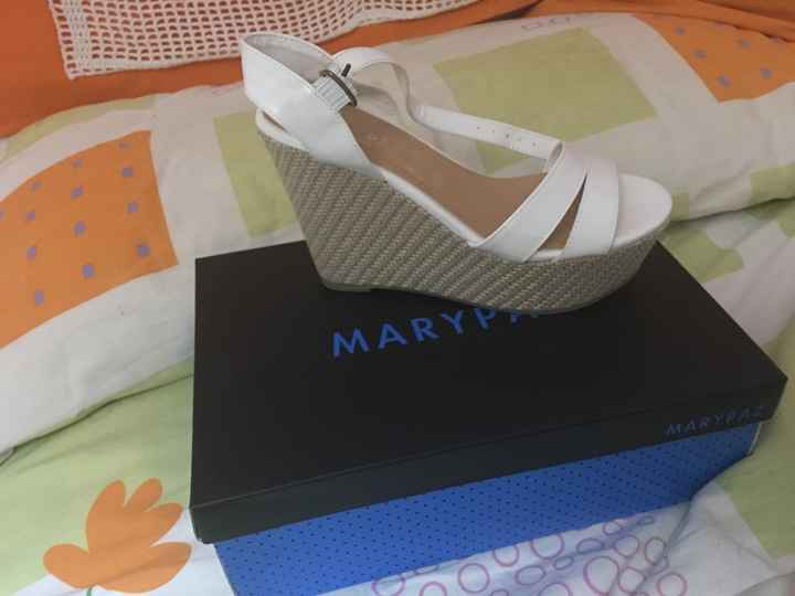 Solo un par de zapatos, y con cuña?! - 1