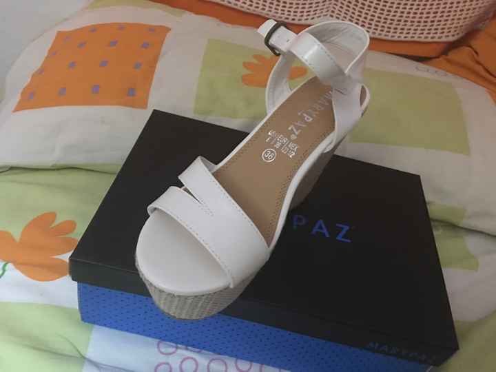 Solo un par de zapatos, y con cuña?! - 2
