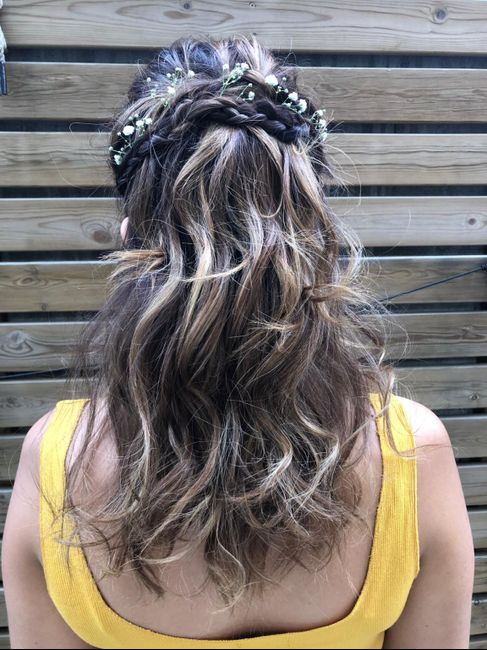 Peinados ideas con flores rollo boho ibicenco 1
