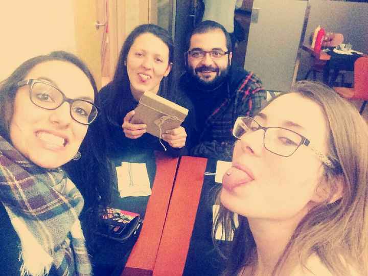 Entrega invitaciones ( amistades para siempre) - 1