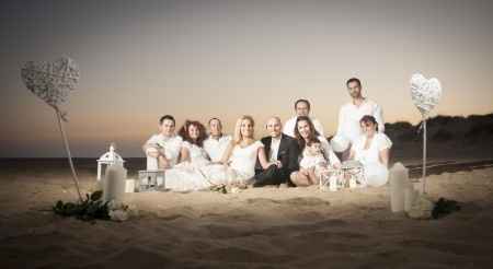 post boda en la playa con la familia