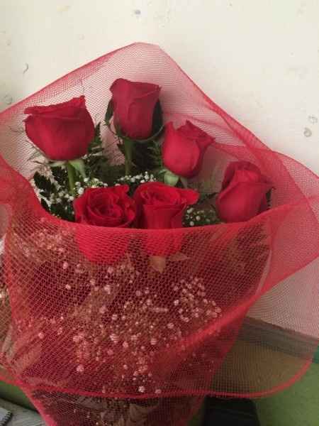 Aniversario con rosas y anillo de pedida! - 1