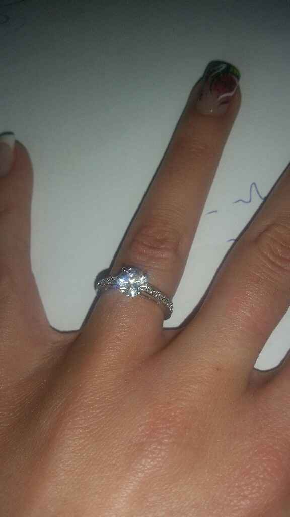 Mi anillo de compromiso - 1