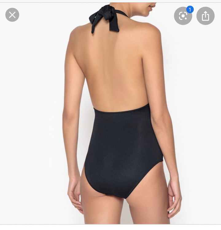 Tapar marca del bikini en el vestido - 1