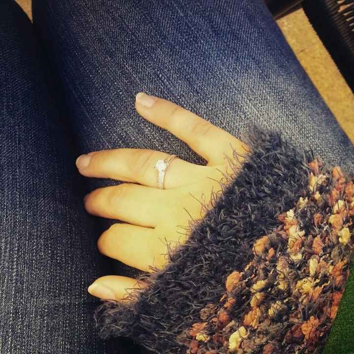 Pongamos todas nuestro anillo de compromiso - 1