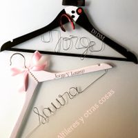 Perchas personalizadas para las damas de honor - 2