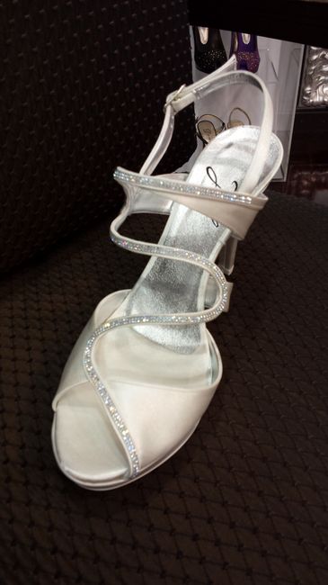 Sabéis de donde son estas preciosas sandalias?? - 2