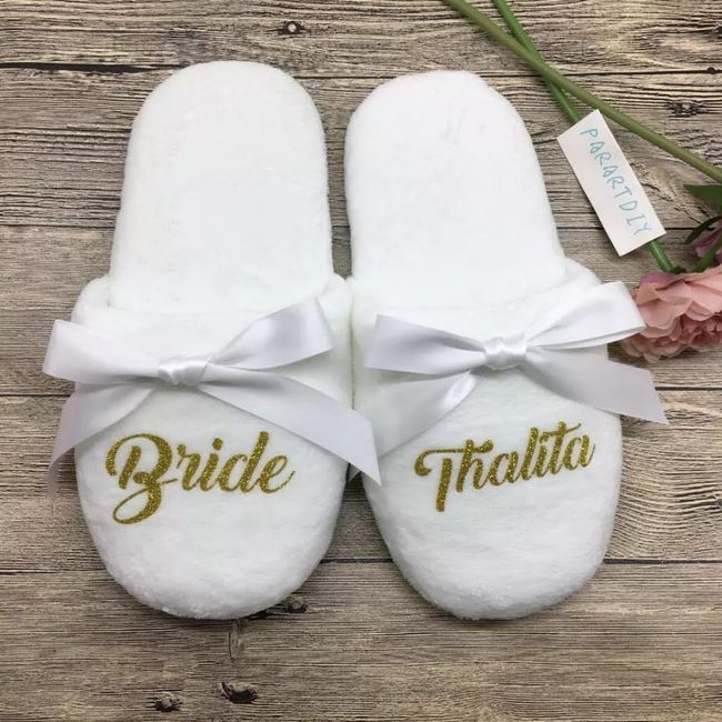 Zapatillas de novia: al vestirse 3