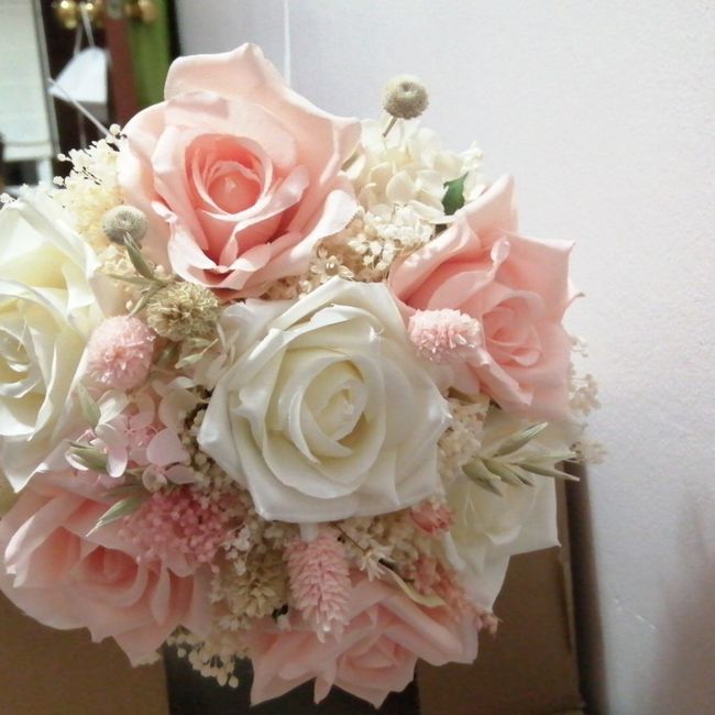 Mi ramo y prendidos: tocadosmilflores 2