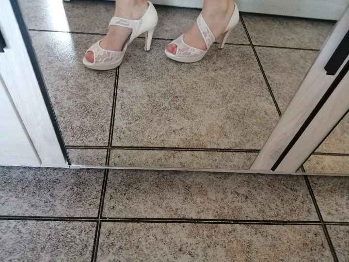 y por fin: mis zapatos de novia - 3