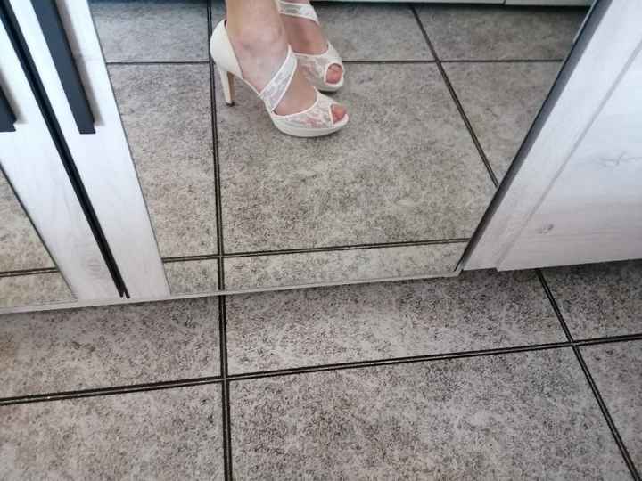 Nuevos zapatos - 1