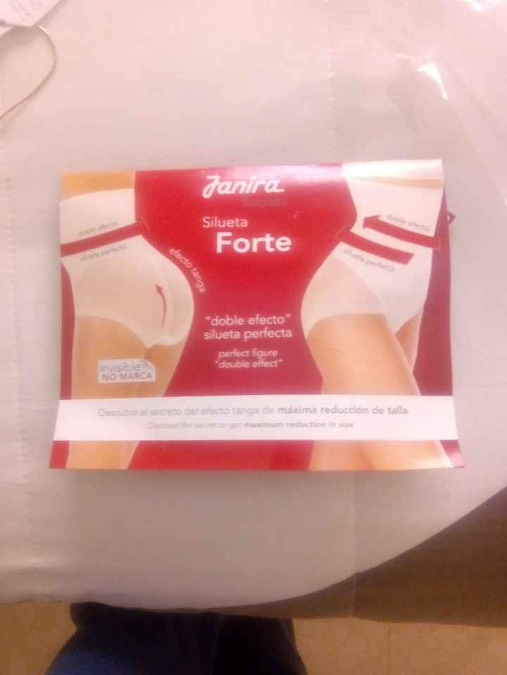 Faja Janira silueta forte