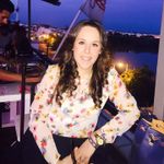 María