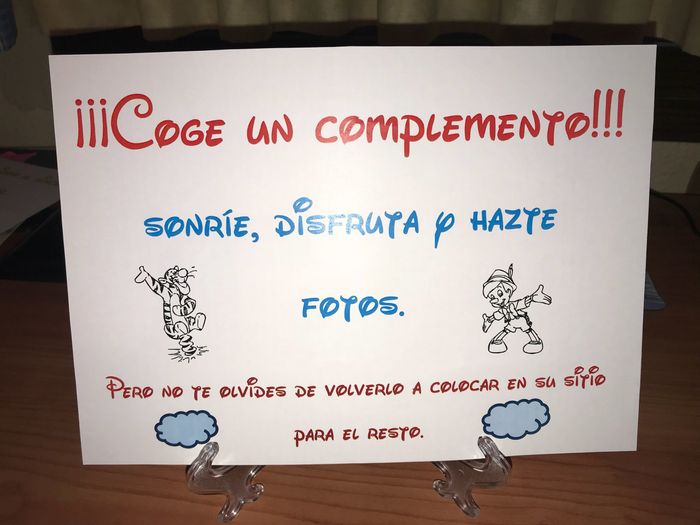 Libro de firmas y carteles - 6