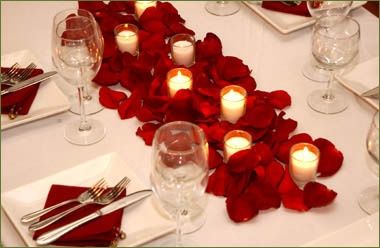 para una boda con detalles en rojo