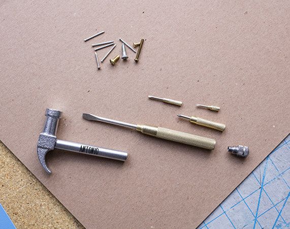 Mini martillo