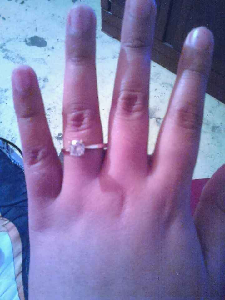 Pongamos todas nuestro anillo de compromiso - 1