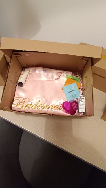 Invitaciones y regalo a dama de honor / testigo 8